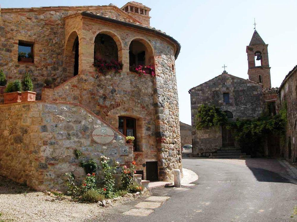 La Vecchia Corte San Gimignano Exterior photo